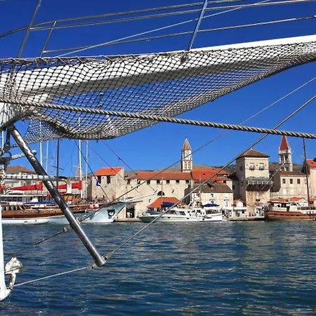 Heritage Stone House - Comfort, Terrace & Garden * Trogir