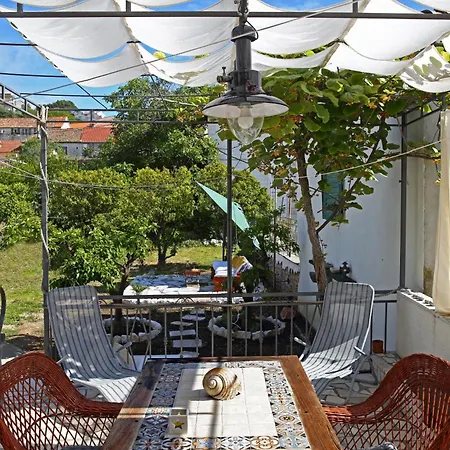 Heritage Stone House - Comfort, Terrace & Garden * Trogir