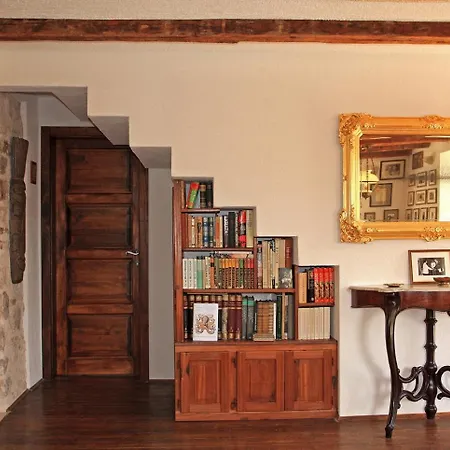 Heritage Stone House - Comfort, Terrace & Garden Apartamento *