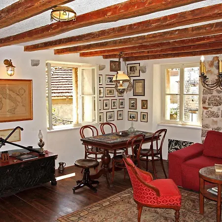 Heritage Stone House - Comfort, Terrace & Garden * Trogir